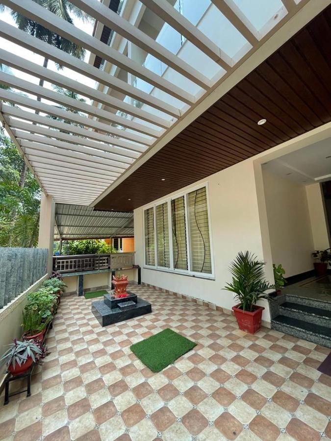 Aikya Kadri #Your Home Away From Home# Non Smoke# Vegetarians Preferred# Strictly For Families منغالور المظهر الخارجي الصورة